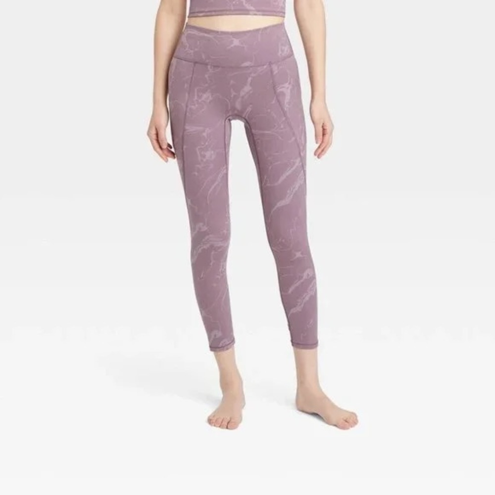 All In Motion Purple Ankle Crop Leggings Size Medium